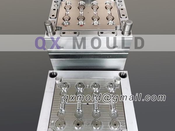 28/410 flip top cap mold